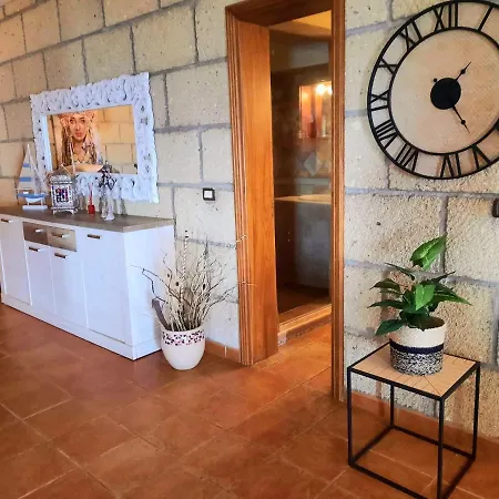 Paradise Constancia With Views Vila *