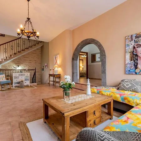 Vila Paradise Constancia With Views *