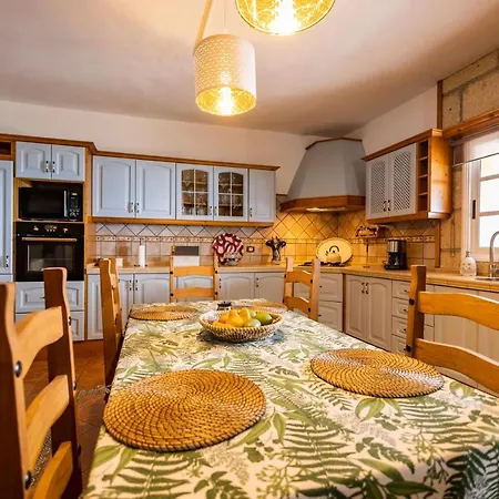 Villa Paradise Constancia With Views